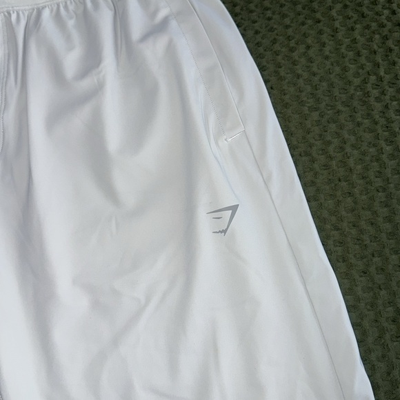 Gymshark studio joggers - Picture 2 of 3